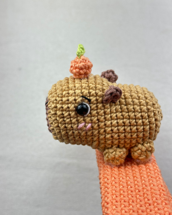 Pulseira bate-enrola Capilhosa, a capivara maravilhosa - Imagem 4